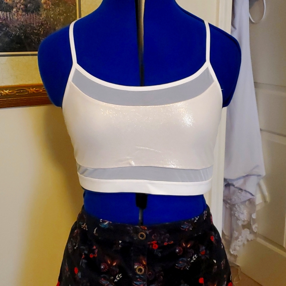 Victoria's secret sports bra.